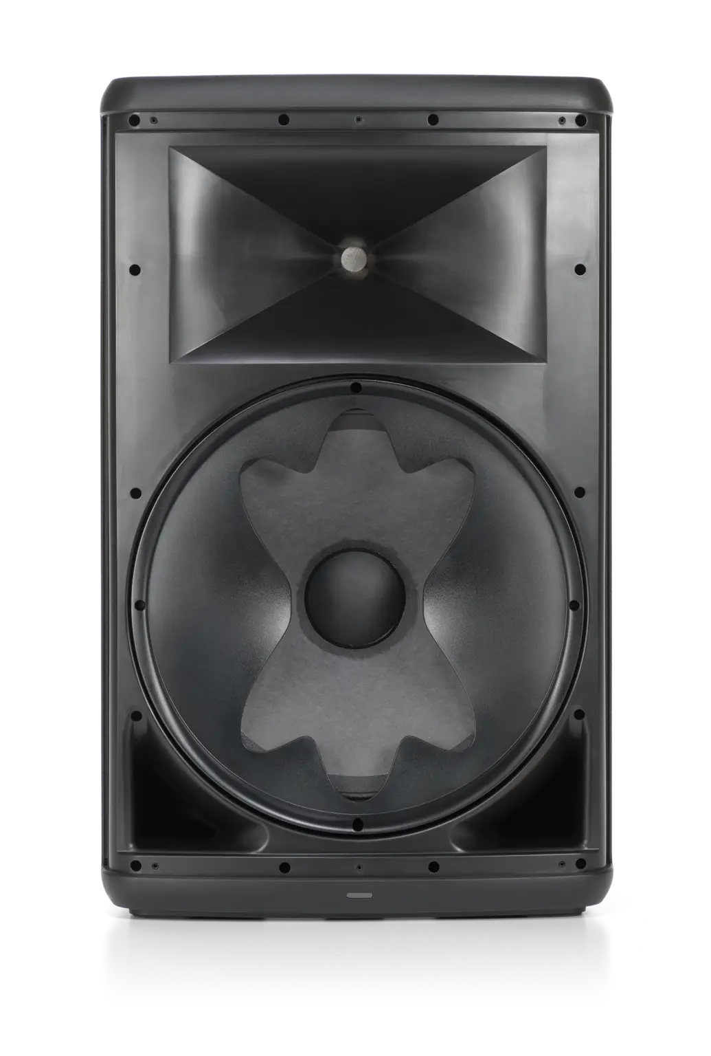 Bafle Activo de 15” con Bluetooth EON 715 JBL